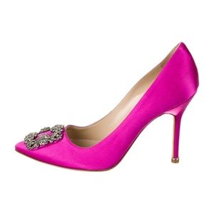 MANOLO BLAHNIK Satin Crystal Embellishments Pumps Size: 8.5 | US8.5, IT38.5